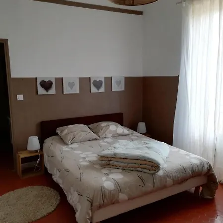 Le Jas Vieux Bed & Breakfast 3*