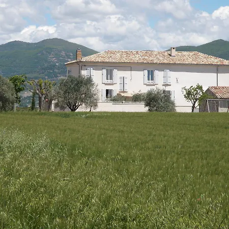 Le Jas Vieux Bed & Breakfast 3*