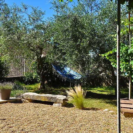 Le Jas Vieux Montfort (Alpes-de-Haute-Provence)