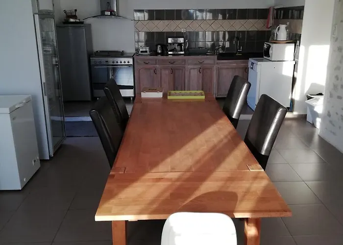 Le Jas Vieux Bed & Breakfast